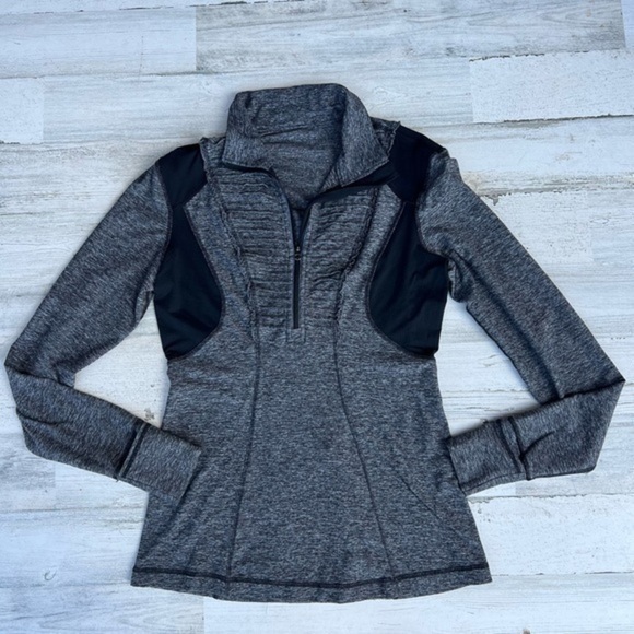 Lululemon Run Your Heart Out Size 8 Gray‎ Sweater w Thumbholes Activewear Yoga - Picture 2 of 15